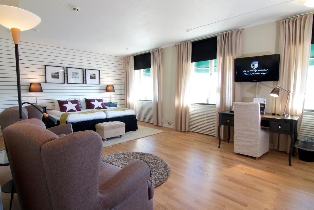 סאלה Hotell Tinget מראה חיצוני תמונה