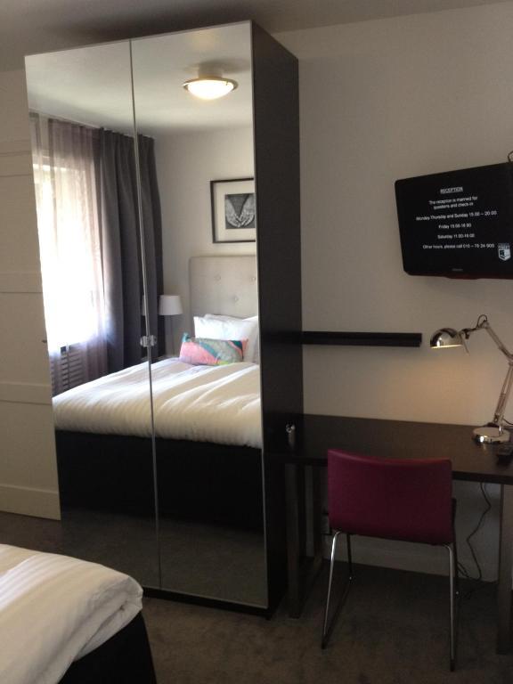 סאלה Hotell Tinget חדר תמונה